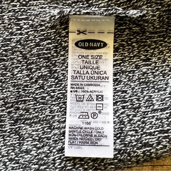 Old Navy Unisex Gray Beanie - Picture 5 of 5